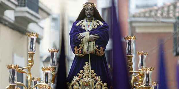 Carmena, no cambies también las tradiciones de la Semana Santa