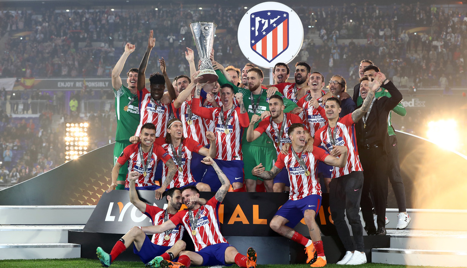Nota de prensa: Desde Enraizados felicitamos al Atlético de Madrid por sus títulos  y por ofrecer los trofeos a la Virgen de la Almudena