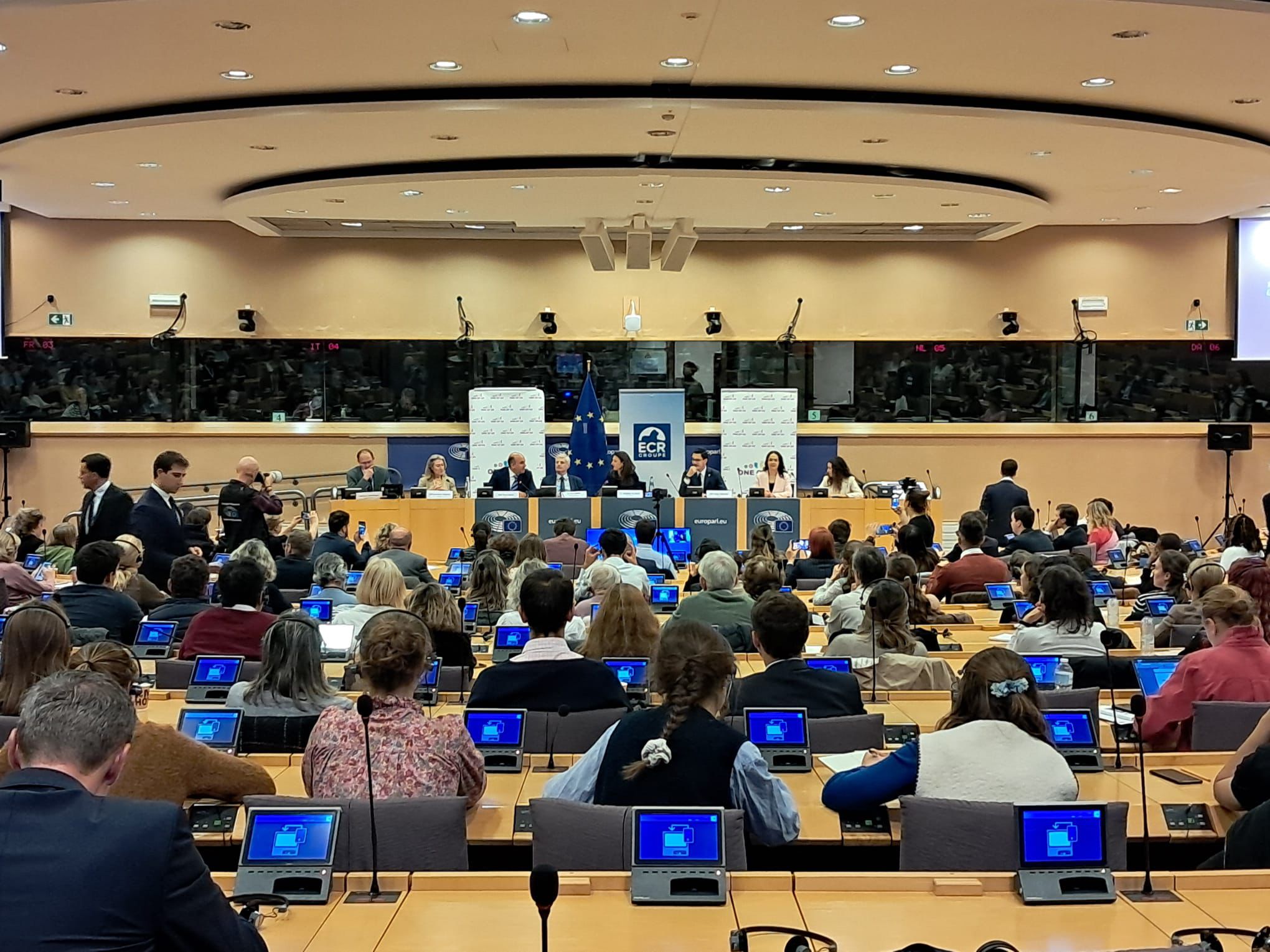 WhatsApp Image 2025-10-22 at 11.09.27 (1)